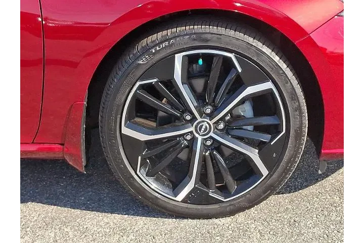 $25299 : Nissan Altima 2023 2.5 SR 4d image 8