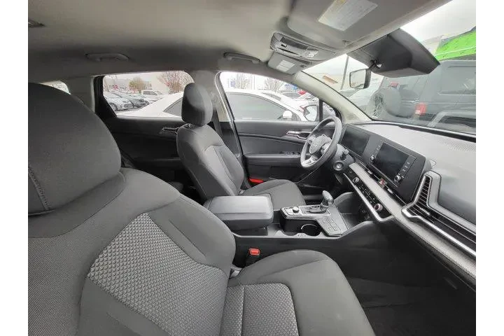 $27990 : Kia Sportage 2025 LX 4dr SUV image 8