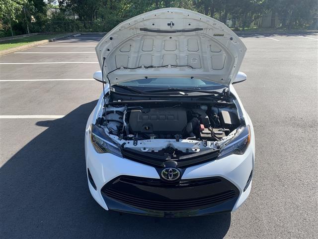 $8900 : 2018 Toyota Corolla LE image 5