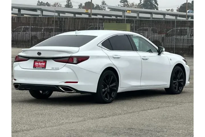$39990 : Lexus ES 350 2023 F SPORT Ha image 3