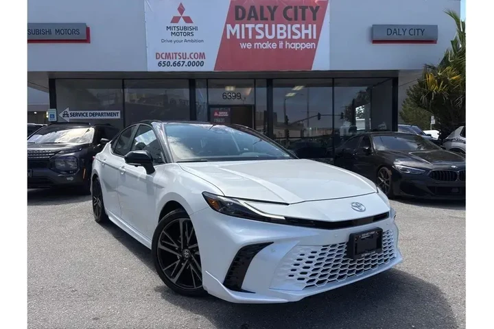 $37388 : Toyota Camry 2025 SE 4dr Sed image 1