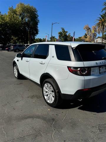 $12395 : 2016 Land Rover Discovery Spo image 3