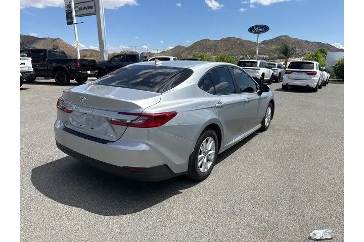 $29334 : Toyota Camry 2025 SE 4dr Sed image 9