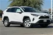 $23998 : RAV4 LE thumbnail