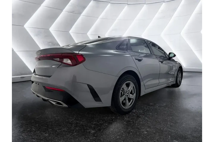 $20991 : Kia K5 2023 LXS 4dr Sedan image 4