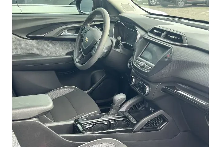 $17769 : Chevrolet Trailblazer 2022 L image 7