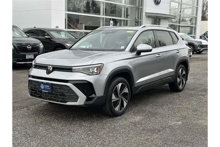 $27750 : Volkswagen Taos 2025 AWD SE image 8