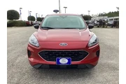 $17484 : Ford Escape 2022 SE 4dr SUV thumbnail