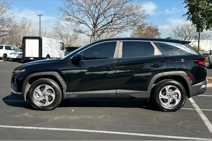 $19052 : Hyundai TUCSON 2023 AWD SE 4 image 6