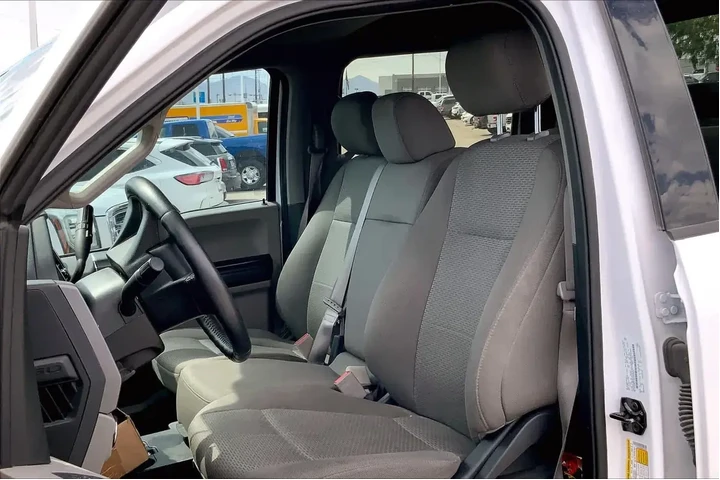 $22758 : Ford F-150 2019 4x4 XL 4dr S image 7