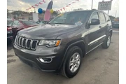2017 Grand Cherokee Laredo thumbnail