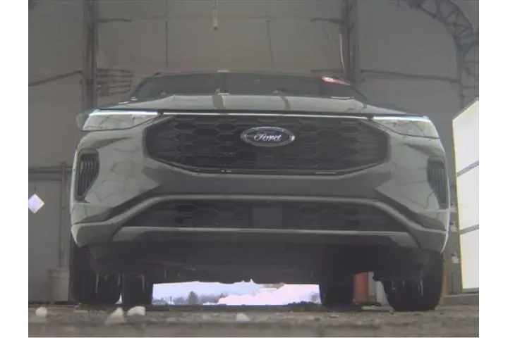 $24123 : Ford Escape 2024 AWD ST-Line image 3