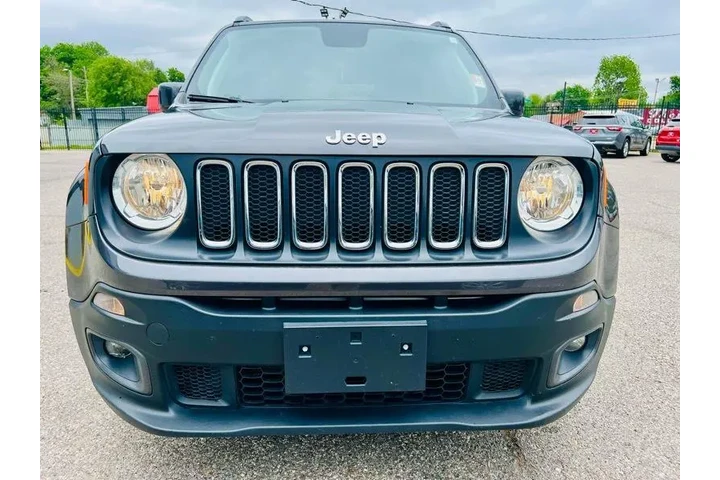 $14995 : 2018 Renegade Latitude FWD image 2