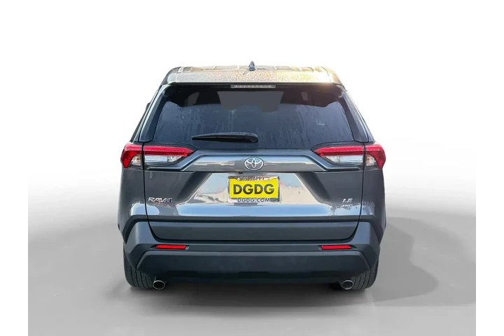 $27100 : Toyota RAV4 2024 AWD LE 4dr image 4