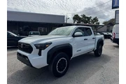 2024 Tacoma TRD Sport Double thumbnail