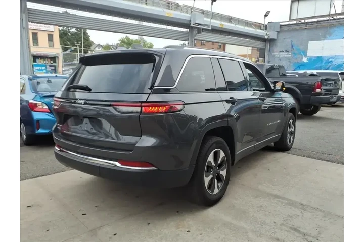 $22999 : Jeep Grand Cherokee 2023 4x4 image 7