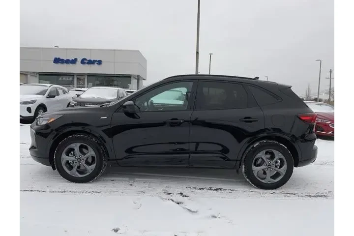 $26361 : Ford Escape 2023 AWD ST-Line image 8