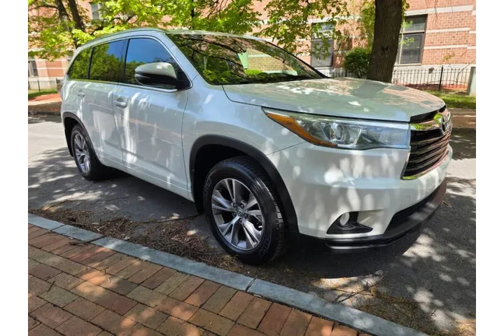 $13995 : 2015 Highlander XLE image 9