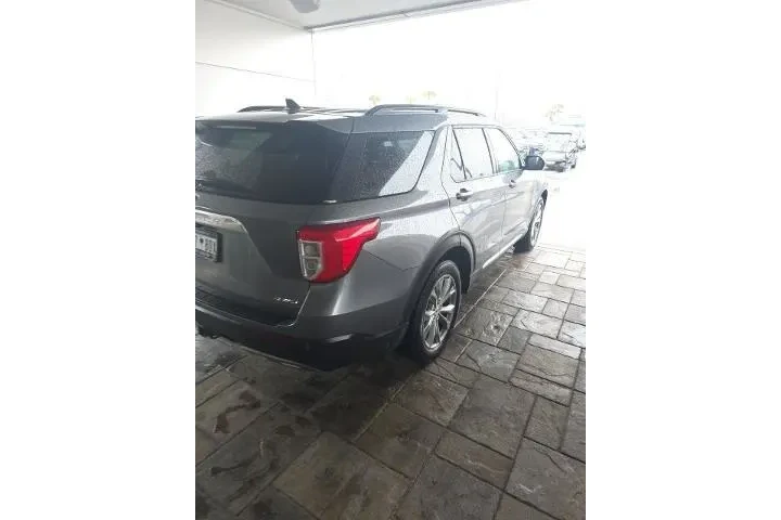 $28390 : Ford Explorer 2022 AWD XLT 4 image 3