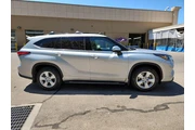 $27998 : Toyota Highlander 2020 LE 4d thumbnail
