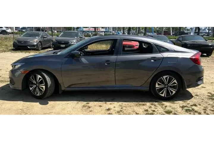 $20800 : Honda Civic 2018 EX-L 4dr Se image 4