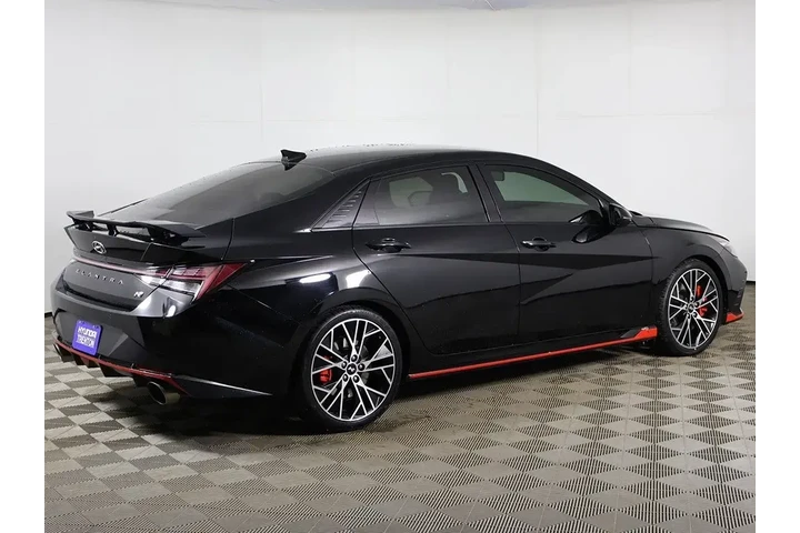 $23995 : Hyundai ELANTRA N 2023 4dr S image 10