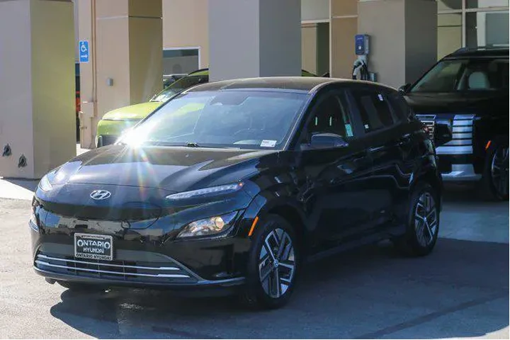 $17453 : Hyundai KONA Electric 2023 S image 4