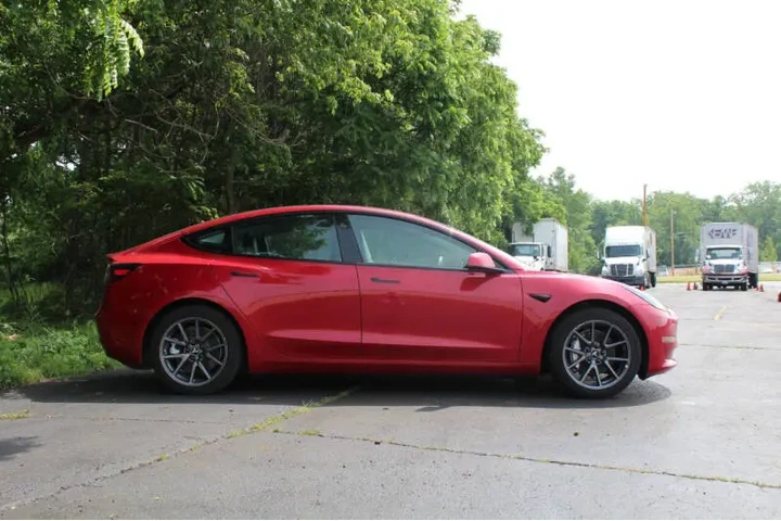 2022 Model 3 image 3