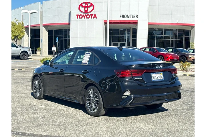 $21980 : Kia Forte 2023 GT-Line 4dr S image 5