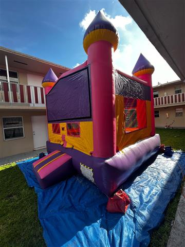 BOUNCE HOUSES AND WATERSLIDES image 1