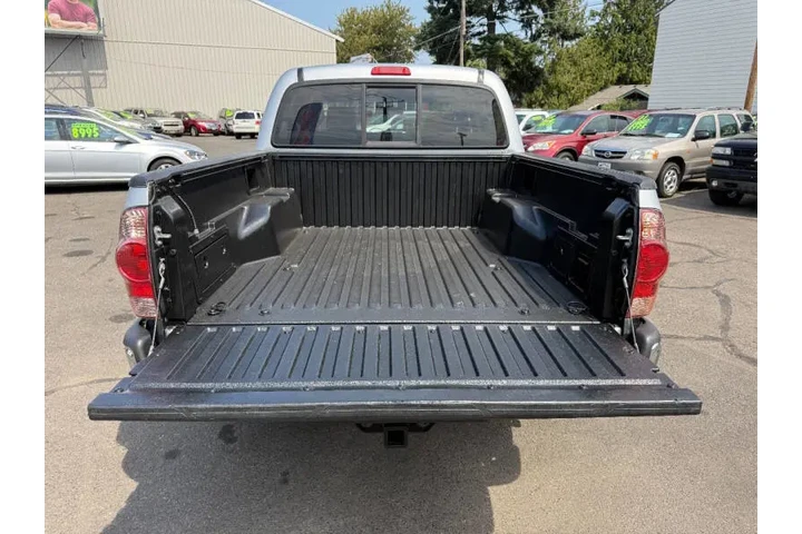 $13995 : 2006 Tacoma PreRunner V6 image 10