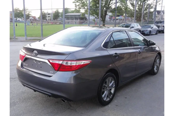 $12950 : 2016 Camry SE image 4