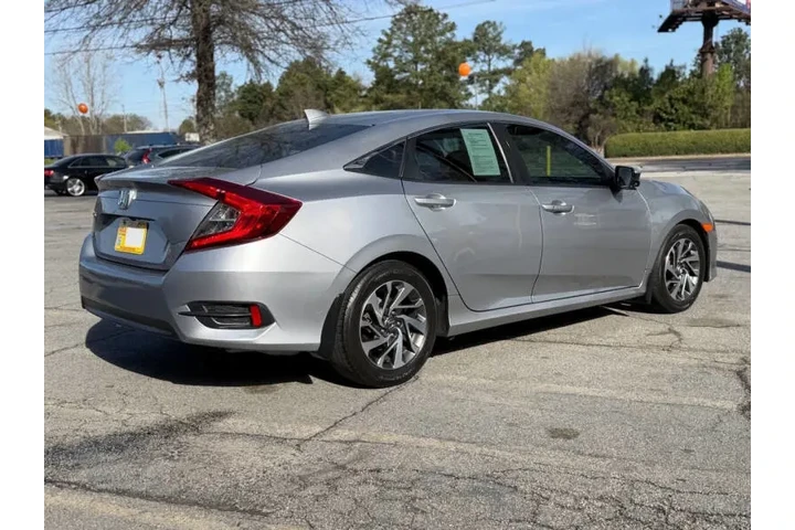 $16900 : 2018 Civic EX image 7