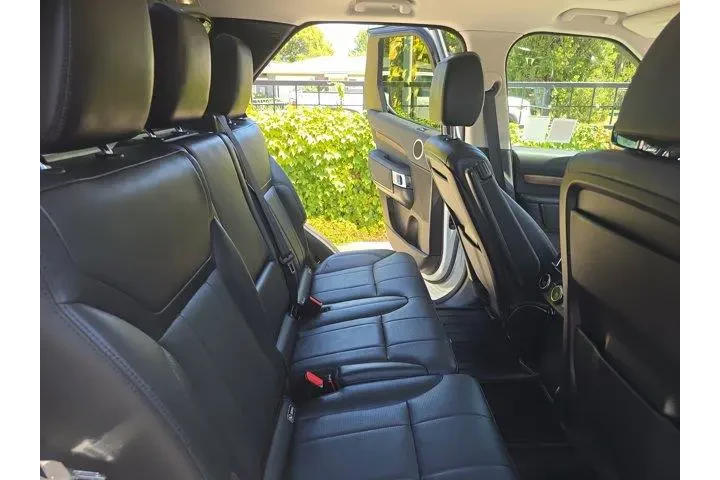 $18995 : Land Rover Discovery 2018 AW image 10