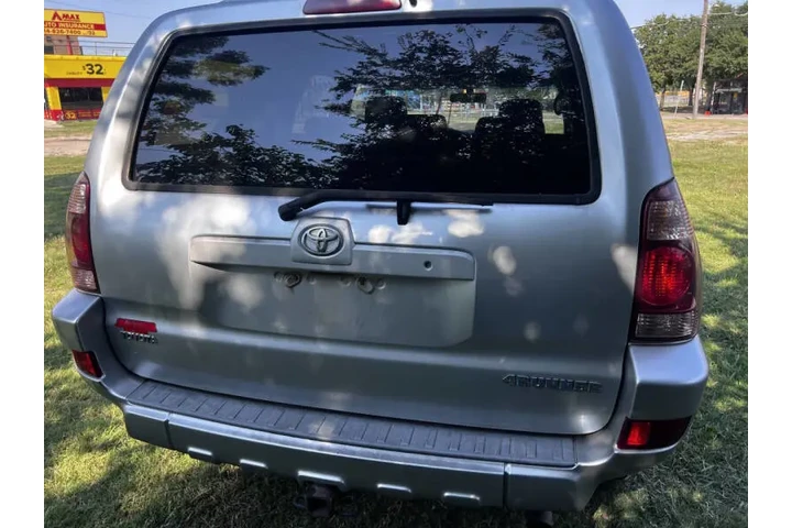 $12495 : 2005 4Runner Sport Edition image 6