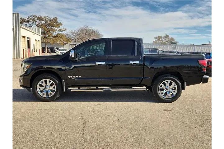 $35995 : Nissan Titan 2021 4x4 SL 4dr image 2