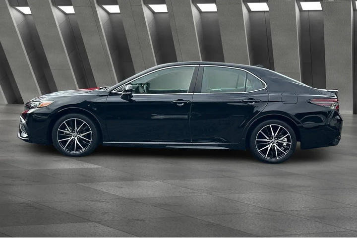 $26900 : Toyota Camry 2023 SE 4dr Sed image 8