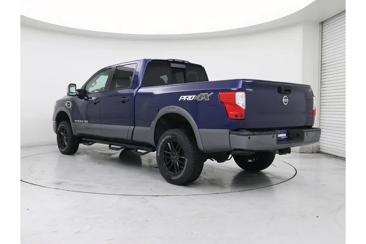 $25998 : Nissan Titan XD 2017 4x4 PRO image 2