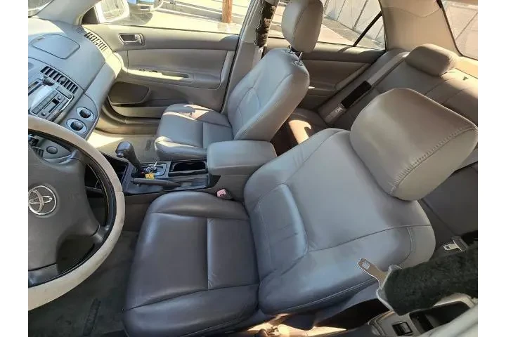 $8500 : Toyota Camry 2004 LE 4dr Sed image 6