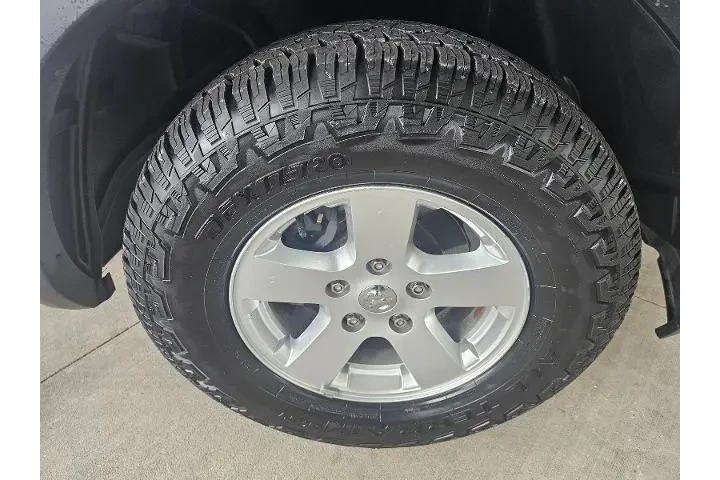 $6990 : Ram 1500 2012 4x2 SLT 2dr Re image 10