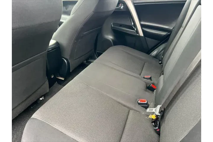 $16599 : Toyota RAV4 2017 XLE 4dr SUV image 5