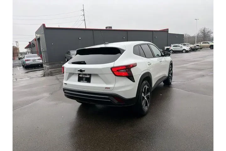 $23980 : Chevrolet Trax 2025 RS 4dr C image 9