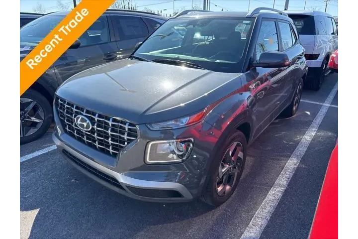 $18499 : Hyundai VENUE 2024 SEL 4dr C image 1