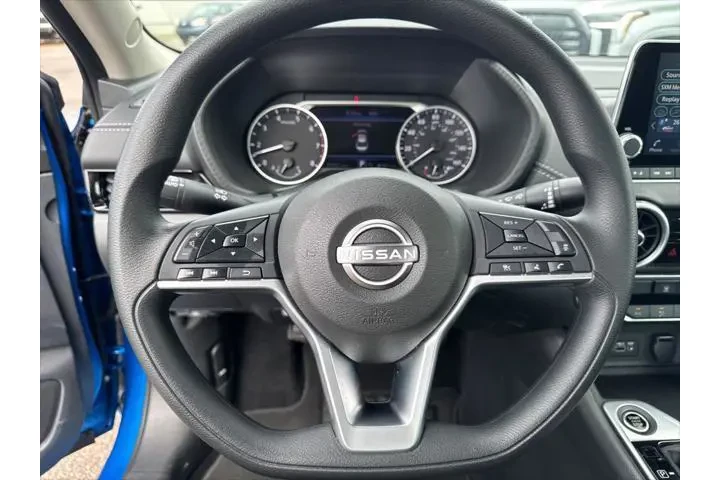 $21030 : Nissan Sentra 2025 SV 4dr Se image 8