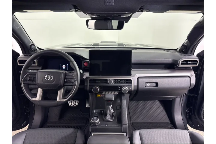 $56979 : Gold Certified2025 4Runner TR image 3