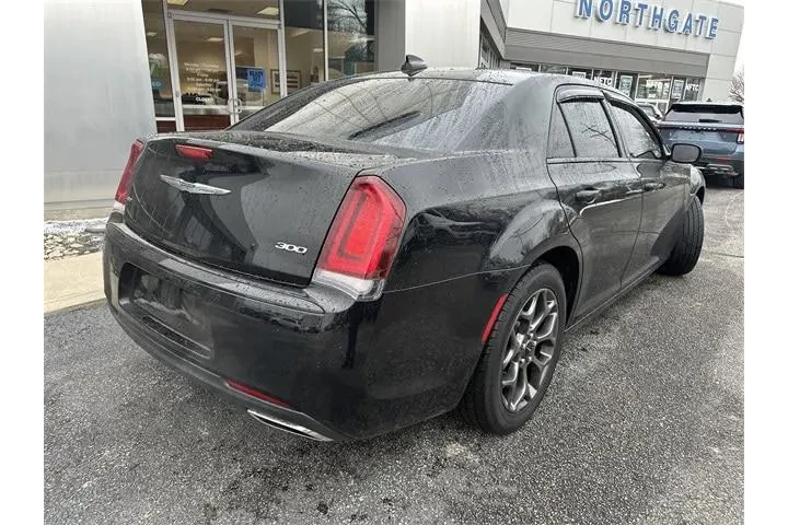$17000 : Chrysler 300 2018 AWD Tourin image 10