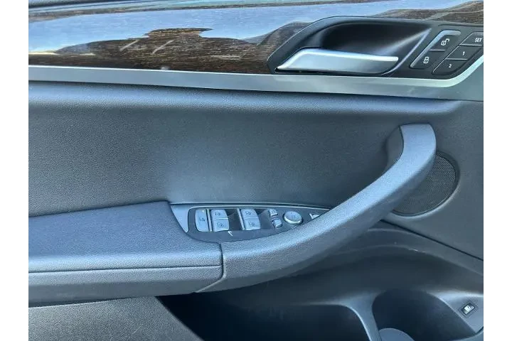 $25990 : BMW X3 2021 AWD xDrive30e 4d image 10