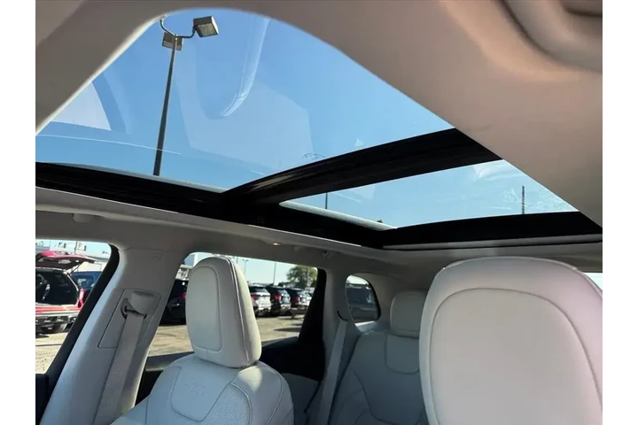 $20263 : Jeep Cherokee 2021 4x4 Latit image 9