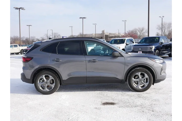 $24937 : Ford Escape 2025 AWD ST-Line image 6