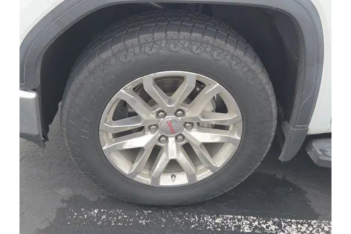 $39991 : GMC Sierra 1500 2020 4x4 SLT image 4